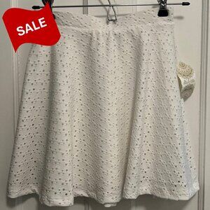 SALE!!!  Women's White Eyelet Mini skirt SZ XS